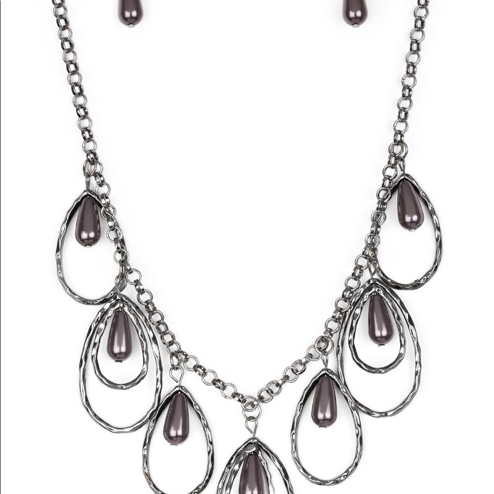 Jewelry - Picture 4 of 7